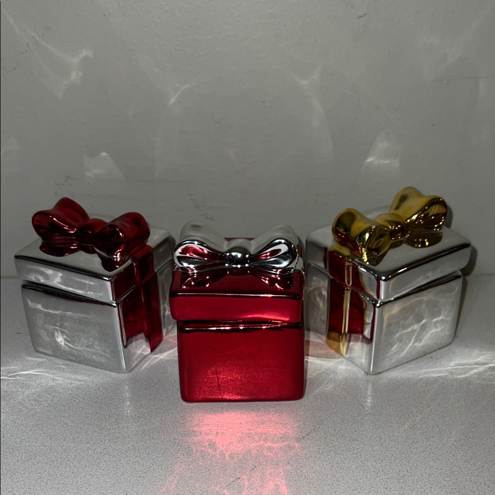 Kohl's Silver and Red Holiday Gift Boxes 3 boxes 2 with candles 1 to hide a ring